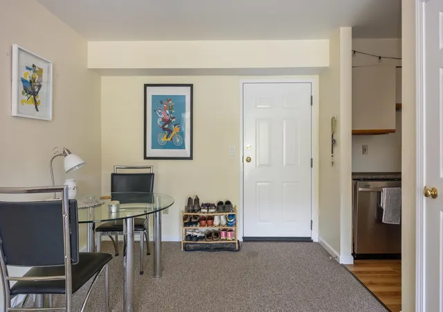 Photo 3 of Condo for sale at 27 Hildred Dr #27, Burlington, VT 05401 | MLS# 5104299 | Listing updated on 2026-08-28