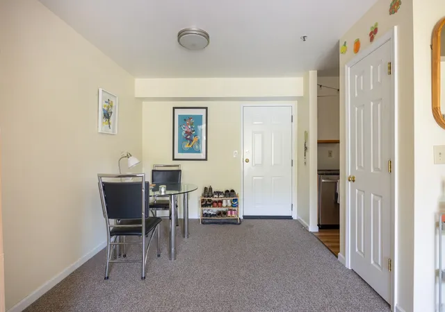 Photo 4 of Condo for sale at 27 Hildred Dr #27, Burlington, VT 05401 | MLS# 5104299 | Listing updated on 2026-08-28