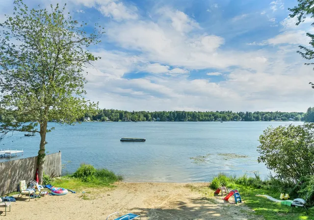 Photo 3 of Single family home for sale at 22 Birch Dr, Sandown, NH 03873 | MLS# 5104304 | Listing updated on 2026-09-15