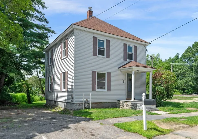 1st image of 142 Main St, Plaistow, NH 03865 | MLS# 5104326