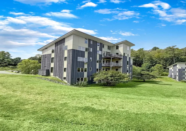 32nd image of 11 Gile Dr #2B, Hanover, NH 03755 | MLS# 5104342