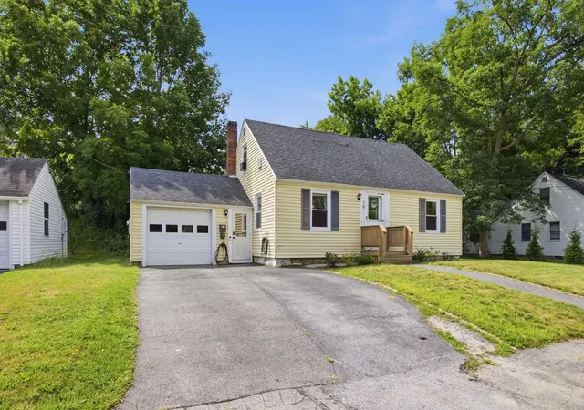 2nd image of 19 Buffumsville Rd, Somersworth, NH 03878 | MLS# 5104344