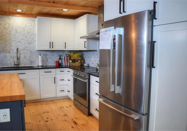 Photo 4 of Sale Pending at 1555 Texas Hill Rd, Huntington, VT 05462 | MLS# 5104349 | Listing updated on 2026-08-31