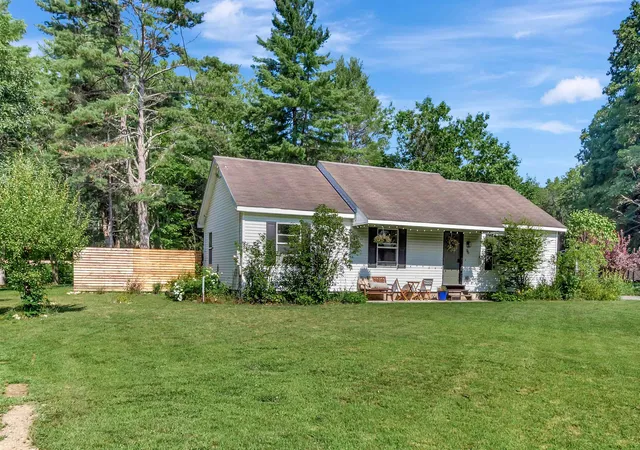 Photo 2 of Single family home for sale at 96 Lower Bartonsville Rd, Rockingham, VT 05143 | MLS# 5104352 | Listing updated on 2026-09-11