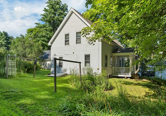 4th image of 169 E Main St, Tilton, NH 03276 | MLS# 5104353