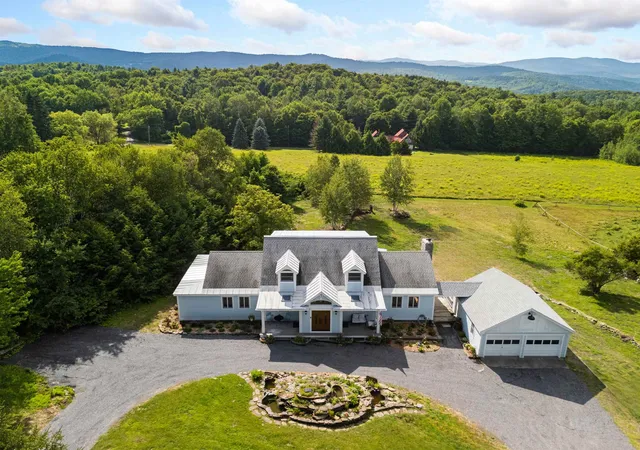 Single family home for sale at 2615 North Rd, Barnard, VT 05031 | MLS# 5104362