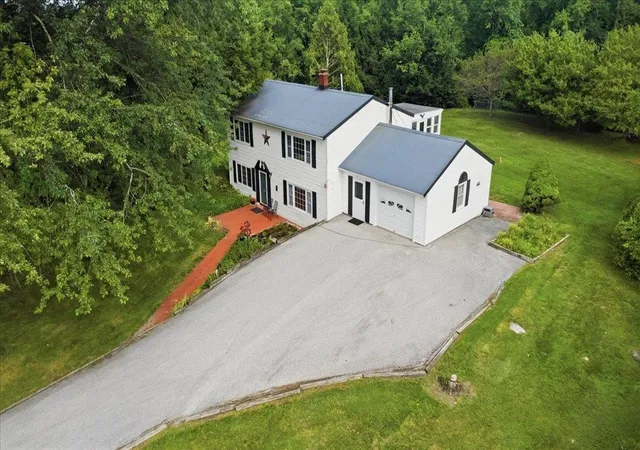Photo 3 of Single family home for sale at 291 Spring Hill Rd, Bennington, VT 05201 | MLS# 5104363 | Listing updated on 2026-08-11
