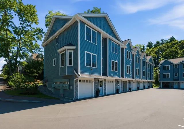 Photo 1 of Townhouse for sale at 32 Charter St #1, Exeter, NH 03833 | MLS# 5104365 | Listing updated on 2026-09-13