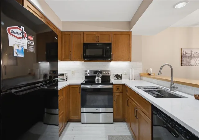 Photo 3 of Condo for sale at 776 Stratton Mountain Access Rd #1102, Stratton Mtn, VT 05155 | MLS# 5104378 | Listing updated on 2026-08-27