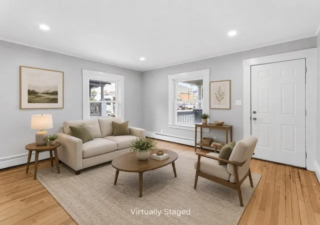 Photo 3 of Single family home for sale at 9 Washington St, Concord, NH 03301 | MLS# 5104387 | Listing updated on 2026-09-14