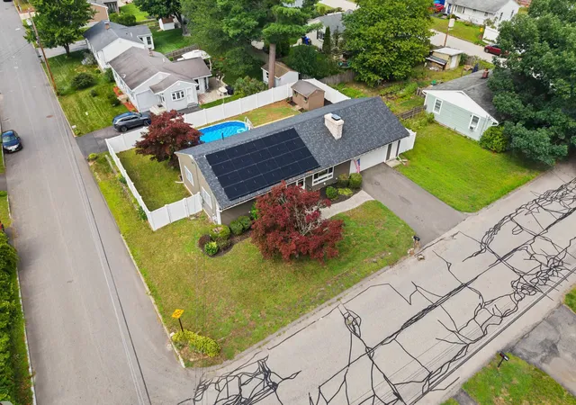 Photo 2 of Sale Pending at 156 Kenberma St, Manchester, NH 03103 | MLS# 5104389 | Listing updated on 2026-08-18