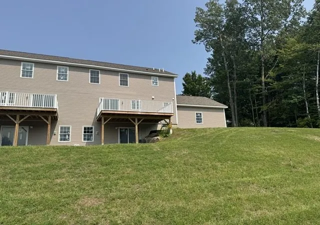 Photo 3 of Townhouse for sale at 9 Oriole Orchard Ln #1B, Jericho, VT 05465 | MLS# 5104396 | Listing updated on 2026-08-11