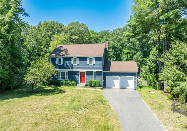 Photo 1 of Single family home for sale at 13 River Bend Dr, Kennebunk, ME 04043 | MLS# 5104409 | Listing updated on 2026-09-11