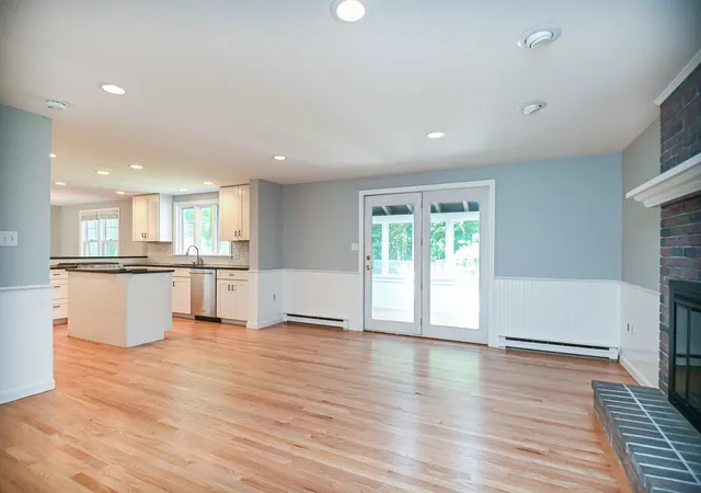 Photo 3 of Single family home for sale at 13 River Bend Dr, Kennebunk, ME 04043 | MLS# 5104409 | Listing updated on 2026-09-11