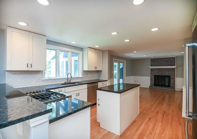 Photo 4 of Single family home for sale at 13 River Bend Dr, Kennebunk, ME 04043 | MLS# 5104409 | Listing updated on 2026-09-11