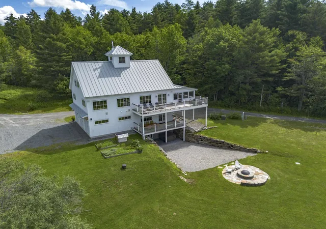 Photo 2 of Single family home for sale at 420 Ray Hill Rd, Wilmington, VT 05363 | MLS# 5104414 | Listing updated on 2026-09-09