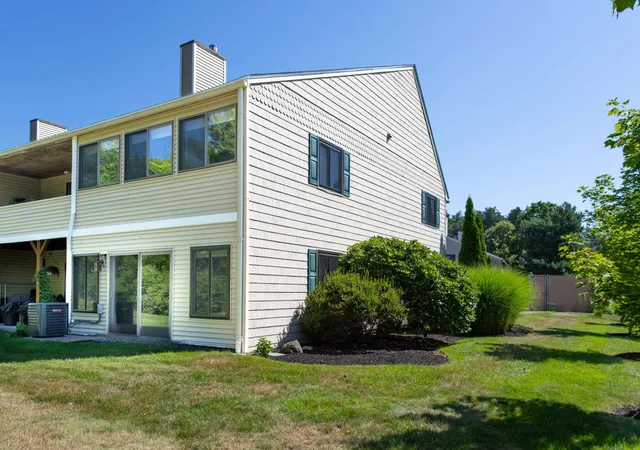Photo 3 of Sale Pending at 64 Hampton Towne Estates Rd #64, Hampton, NH 03842 | MLS# 5104417 | Listing updated on 2026-08-18