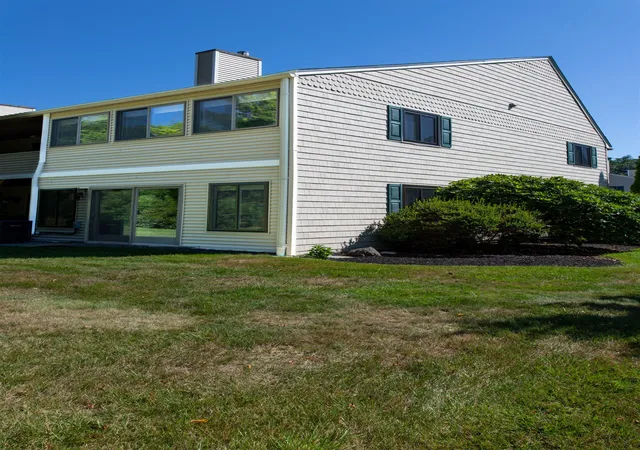 Photo 3 of Sale Pending at 64 Hampton Towne Estates Rd #64, Hampton, NH 03842 | MLS# 5104417 | Listing updated on 2026-08-18