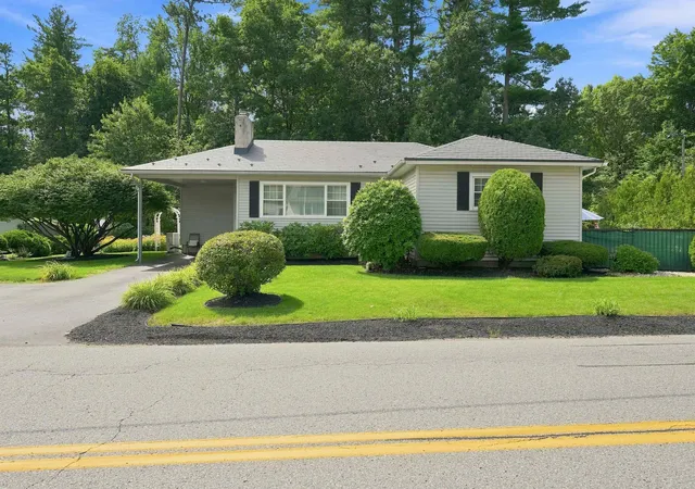 Photo 1 of Sale Pending at 33 Palomino Ln, Bedford, NH 03110 | MLS# 5104419 | Listing updated on 2026-08-18