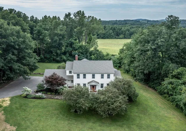 Photo 1 of Sale Pending at 171 Wildwood Ct, Shelburne, VT 05482 | MLS# 5104420 | Listing updated on 2026-08-17