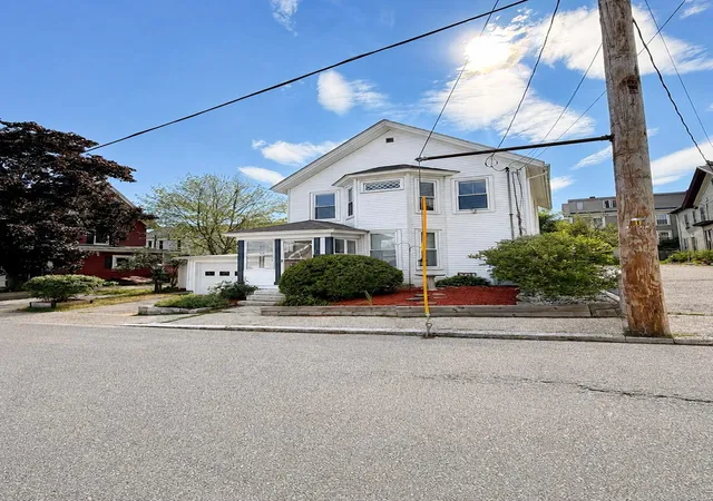 2nd image of 3 Hanover St, Concord, NH 03301 | MLS# 5104425