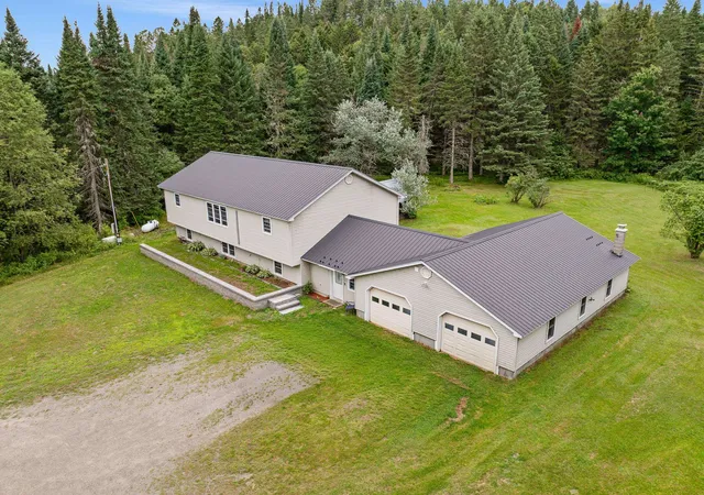 1st image of 29 Pine Tree Cir, Pittsburg, NH 03592 | MLS# 5104458