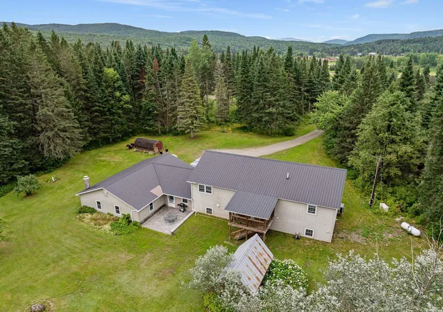 2nd image of 29 Pine Tree Cir, Pittsburg, NH 03592 | MLS# 5104458