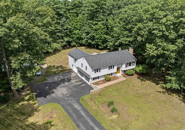 1st image of 17 Skylark Dr, Derry, NH 03038 | MLS# 5104462