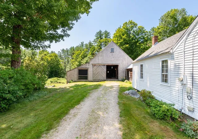Photo 2 of Single family home for sale at 49 Main St, Center Sandwich, NH 03227 | MLS# 5104476 | Listing updated on 2026-08-27