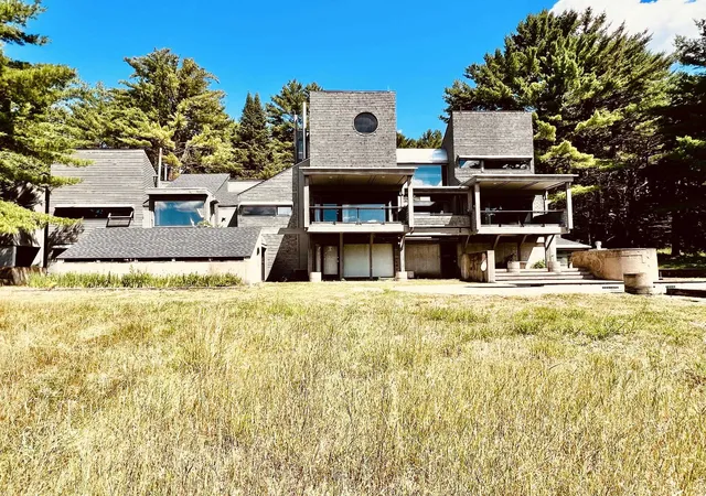 Photo 2 of Mansion for sale at 436 Avery Hill Rd, Alton, NH 03810 | MLS# 5104507 | Listing updated on 2026-09-18
