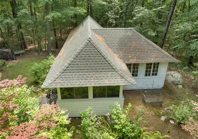 1st image of 6 Kehonka Hill Rd, Wolfeboro, NH 03894 | MLS# 5104513