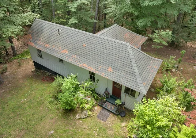 Photo 4 of Single family home for sale at 6 Kehonka Hl Rd, Wolfeboro, NH 03894 | MLS# 5104513 | Listing updated on 2026-10-18