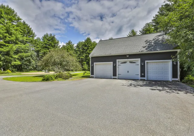 Photo 4 of Sale Pending at 54B Oak Hill Rd, Brookline, NH 03033 | MLS# 5104529 | Listing updated on 2026-08-25