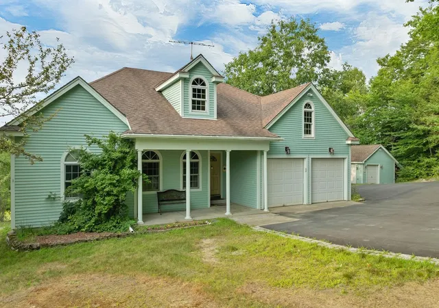 1st image of 109 Ledgeside Ln, Plymouth, NH 03264 | MLS# 5104532