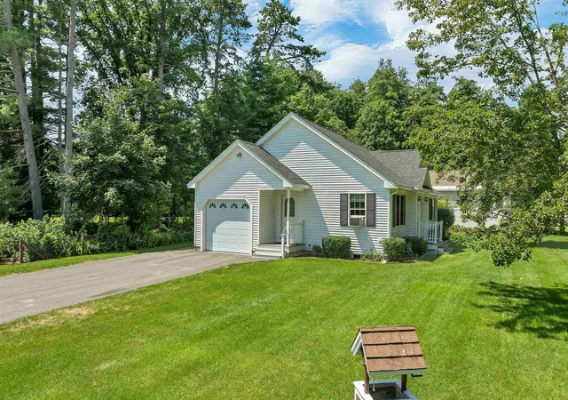 Photo 3 of Sale Pending at 11 Burnham Rd, Hudson, NH 03051 | MLS# 5104536 | Listing updated on 2026-09-07