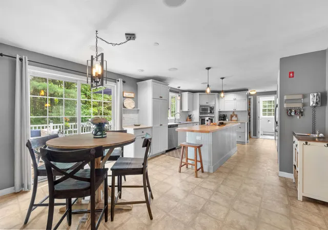 5th image of 15 Hills Rd, Hooksett, NH 03106 | MLS# 5104559