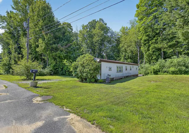 16th image of 38 Cherry St, Belmont, NH 03220 | MLS# 5104562