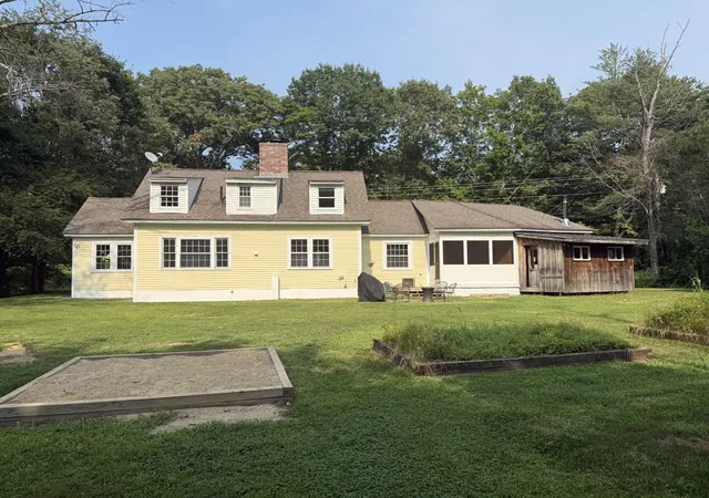 Photo 2 of Single family home for sale at 81 Meredith Neck Rd, Meredith, NH 03253 | MLS# 5104565 | Listing updated on 2026-08-24
