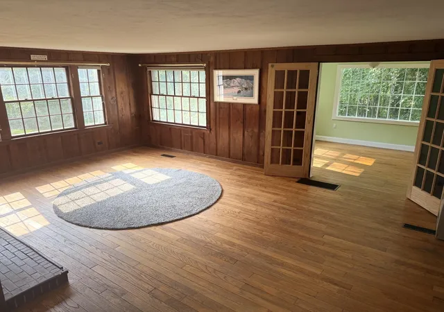 Photo 3 of Single family home for sale at 81 Meredith Neck Rd, Meredith, NH 03253 | MLS# 5104565 | Listing updated on 2026-08-24