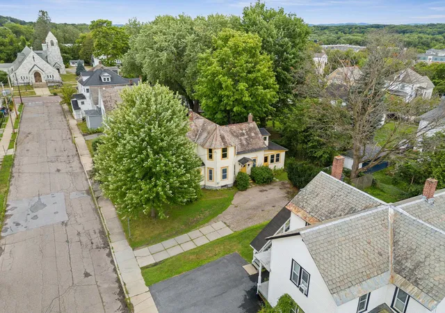 Photo 3 of House for sale at 40 Platt St, Winooski, VT 05404 | MLS# 5104584 | Listing updated on 2026-09-18