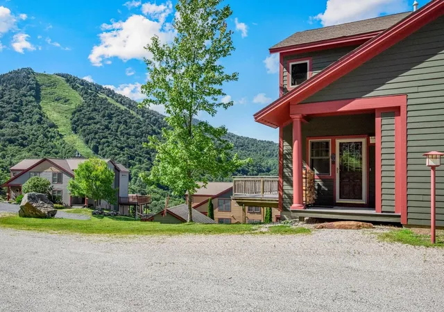 Photo 2 of Sale Pending at 27 Eagle's Rdg #39A, Killington, VT 05751 | MLS# 5104592 | Listing updated on 2026-09-05