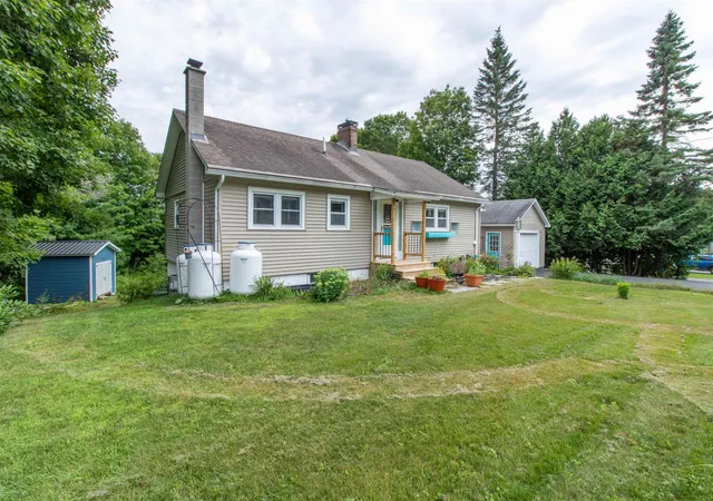 Photo 3 of Single family home for sale at 266 Mountain St, Island Pond, VT 05846 | MLS# 5104603 | Listing updated on 2026-09-15