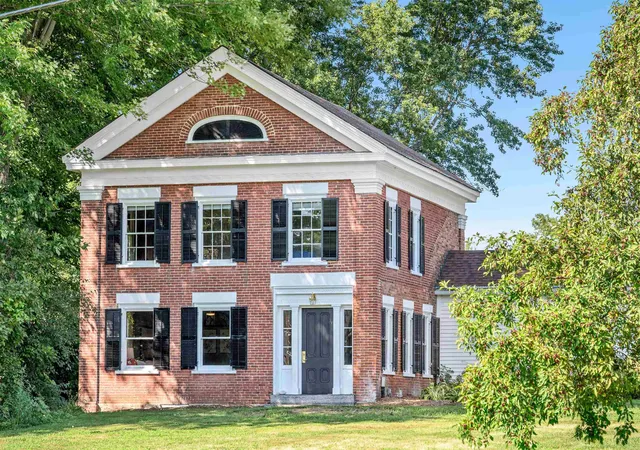 Photo 2 of Single family home for sale at 695 Us Route 2, Milton, VT 05468 | MLS# 5104616 | Listing updated on 2026-10-02