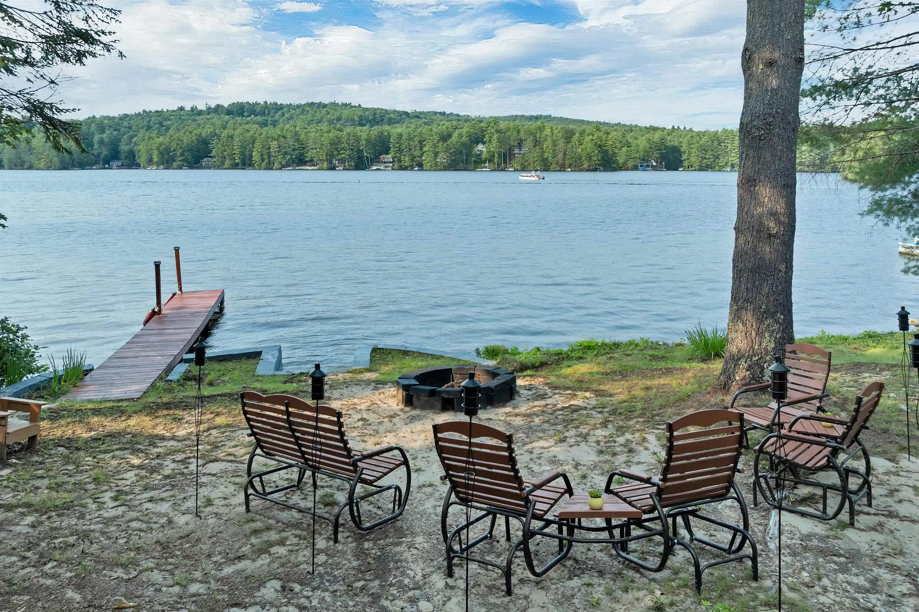 Photo 1 of Single family home for sale at 530 Pinewood Shrs, East Wakefield, NH 03830 | MLS# 5104623 | Listing updated on 2026-10-23