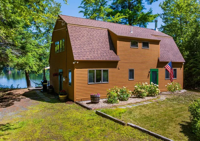 Photo 3 of Single family home for sale at 37 Green Eagle Ln, Canaan, NH 03741 | MLS# 5104624 | Listing updated on 2026-10-03