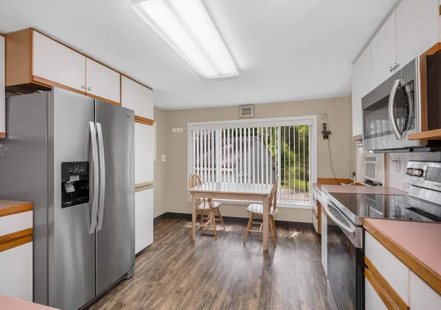 Photo 3 of Sale Pending at 15 Evelyn Ave, Raymond, NH 03077 | MLS# 5104627 | Listing updated on 2026-09-14