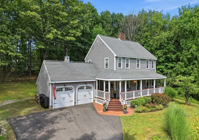 Photo 1 of Single family home for sale at 388 Paige Hill Rd, Goffstown, NH 03045 | MLS# 5104629 | Listing updated on 2026-08-26