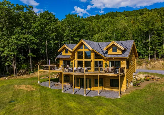 3rd image of 111 Norris Rd, Orford, NH 03777 | MLS# 5104655