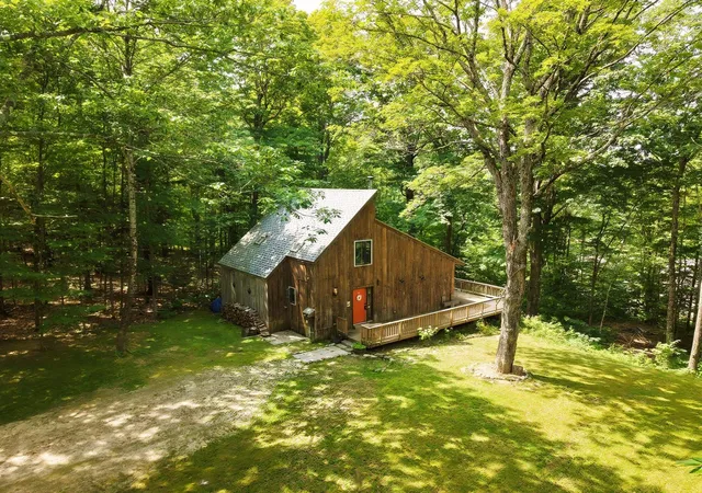 4th image of 14 Webster Ct, Campton, NH 03223 | MLS# 5104659