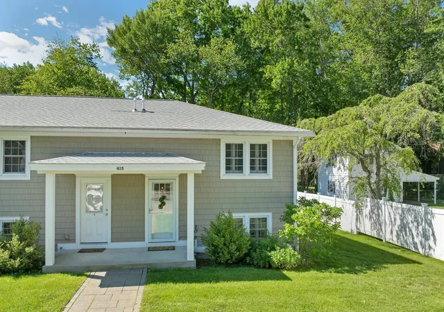 1st image of 415 High St #1, Hampton, NH 03842 | MLS# 5104672